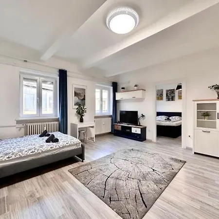 Synagogue 8ppl 2br 2bth Budapešť
