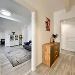 Lejlighed Synagogue 8ppl 2br 2bth