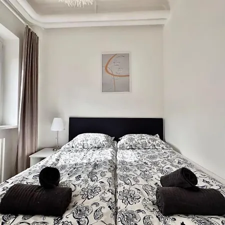 Synagogue 8ppl 2br 2bth Lejlighed